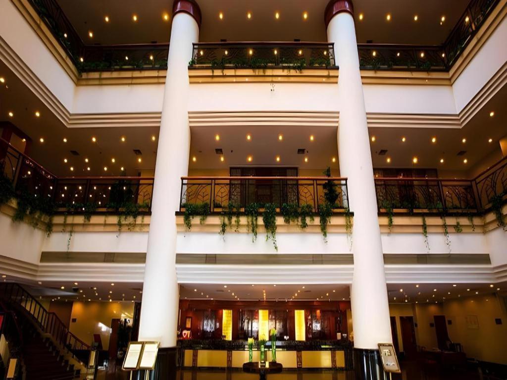 Hangzhou Blossom Hotel Exterior photo