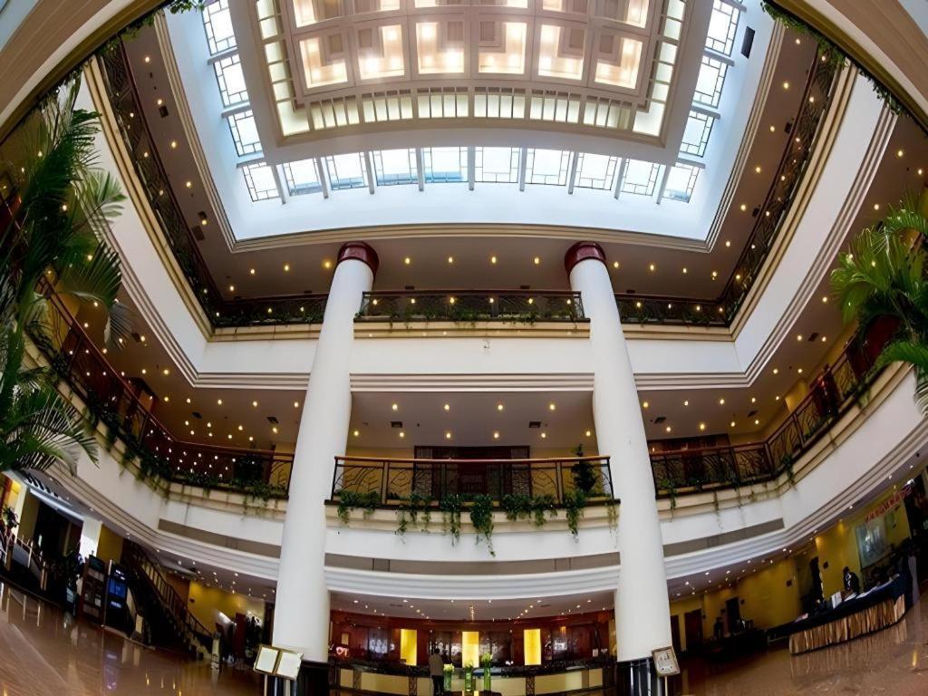 Hangzhou Blossom Hotel Exterior photo