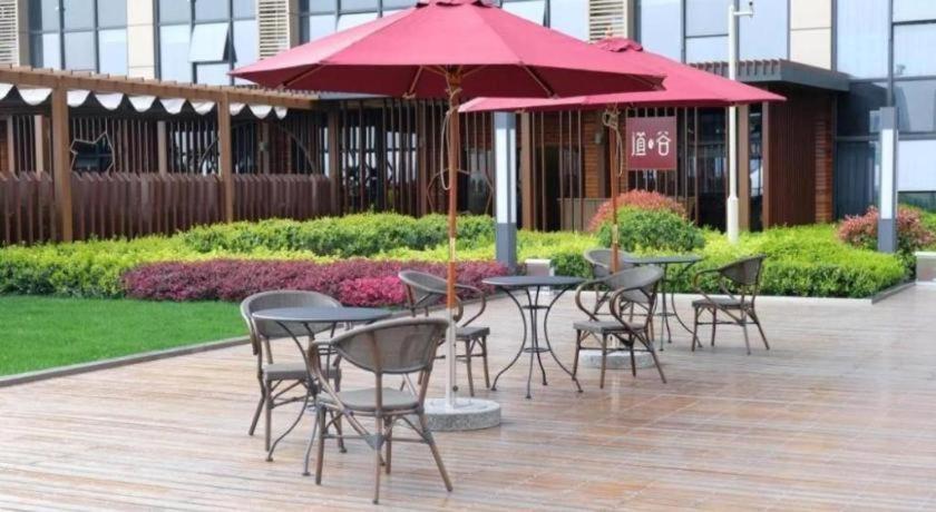 Hangzhou Blossom Hotel Exterior photo
