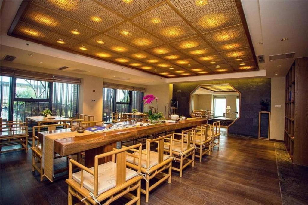 Hangzhou Blossom Hotel Exterior photo